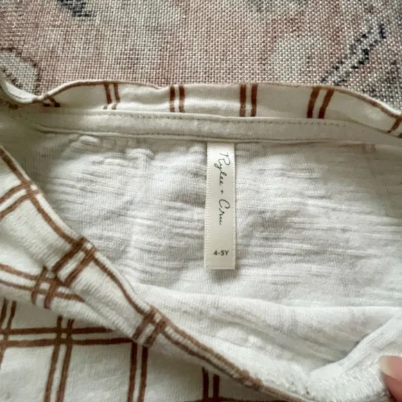 •SOLD• Rylee + Cru Grid Tee 4/5 yrs - Picture 3 of 4